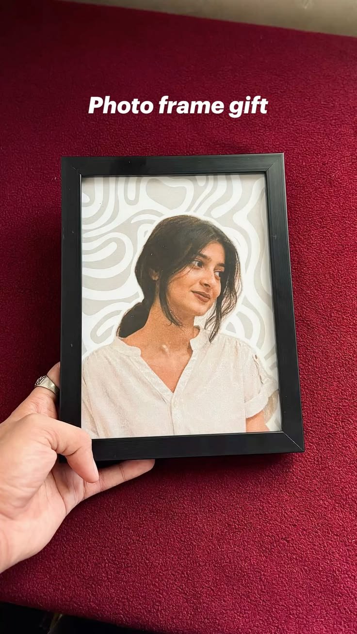 Personalized Aesthetic Self-Love Portrait Frame – Custom Wavy Art Solo Photo Gift